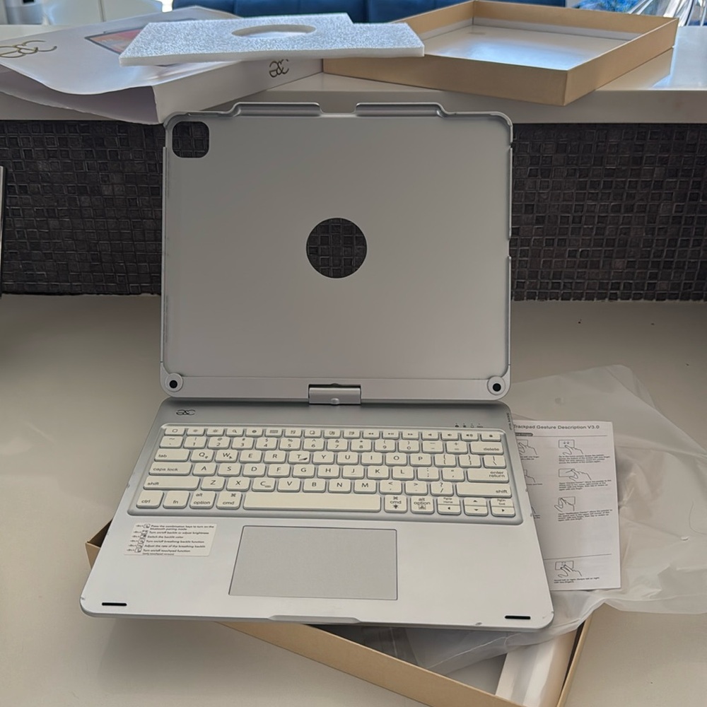 Unused: Silver 12.9" iPad Smart Case Keyboard – Like New!